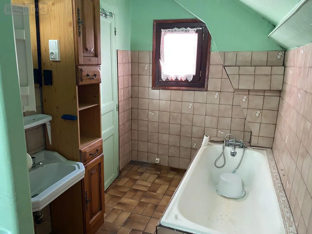 Maison a vendre Mauriac 15200 Cantal 15 140 m2 6 pièces 58300 euros 15060/1047 010
