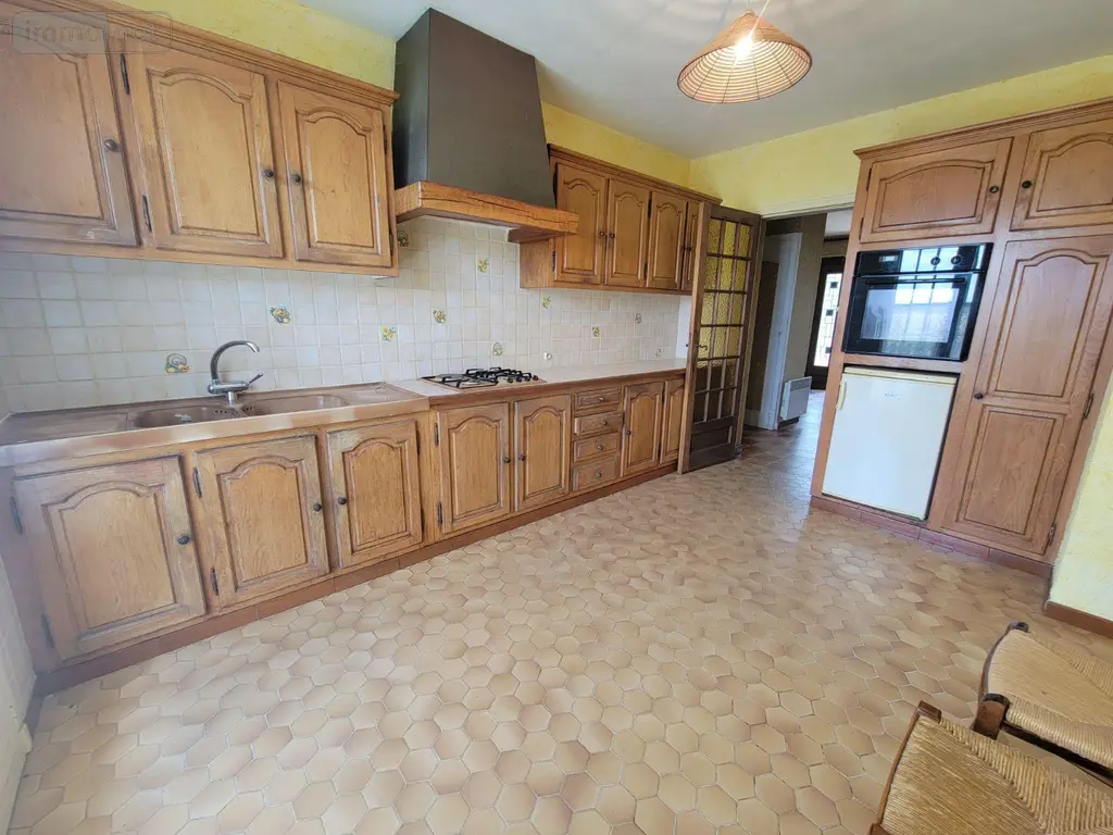 Maison a vendre Alluyes 28800 Eure-et-Loir 28 177 m2 7 pièces 262500 euros RC/781 004