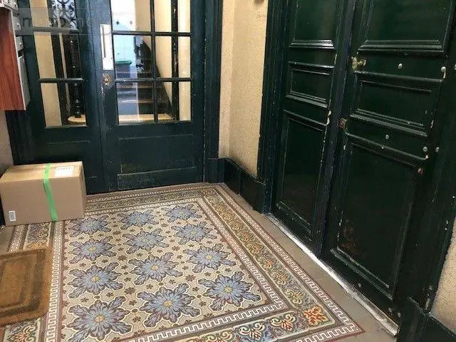 Fonds et murs commerciaux a vendre Paris 17e Arrondissement 75017 Paris 75 57 m2 1327375 euros 079/1856 002