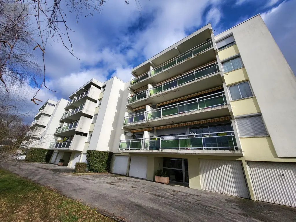 Appartement a vendre Ussel 19200 Corrèze 19 88 m2 3 pièces 115500 euros UA 119 008