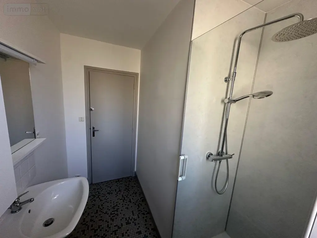 Location appartement Ussel 19200 Corrèze 19 70 m2 580 euros UL 116 002