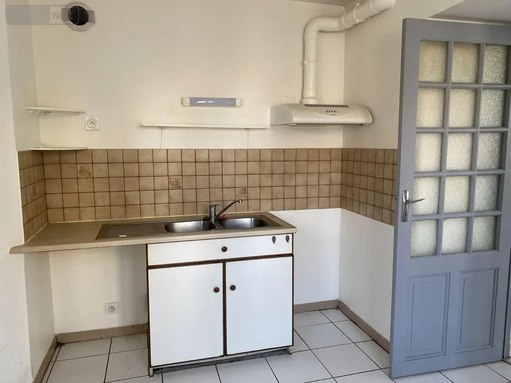Immeuble de rapport a vendre Mauriac 15200 Cantal 15 169600 euros 15060/1063 009