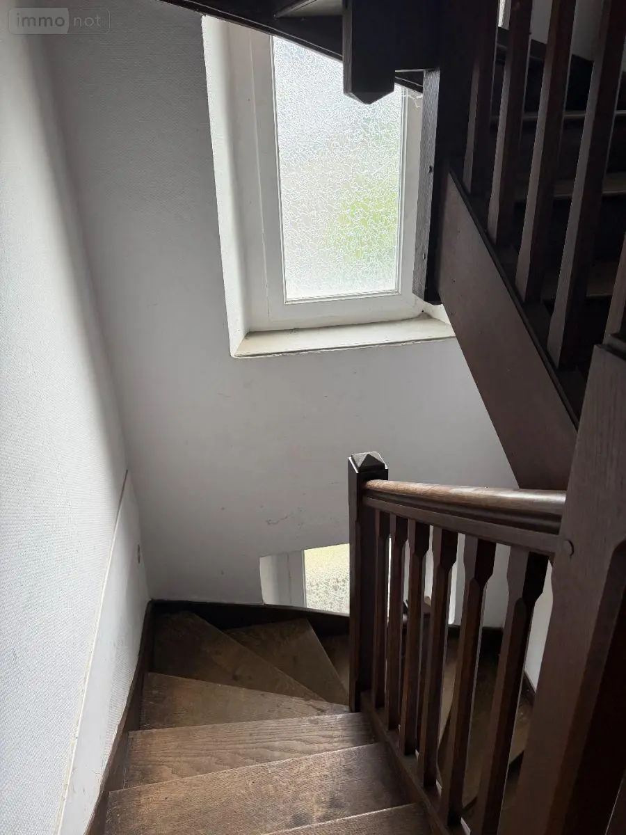 Immeuble de rapport a vendre Mauriac 15200 Cantal 15 169600 euros 15060/1063 010