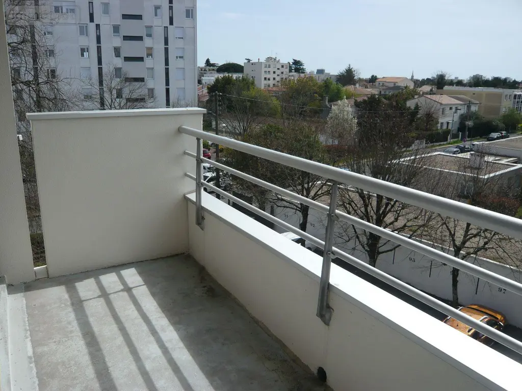 Appartement a vendre Le Bouscat 33110 Gironde 33 83 m2 3 pièces 264000 euros 33082/277 008