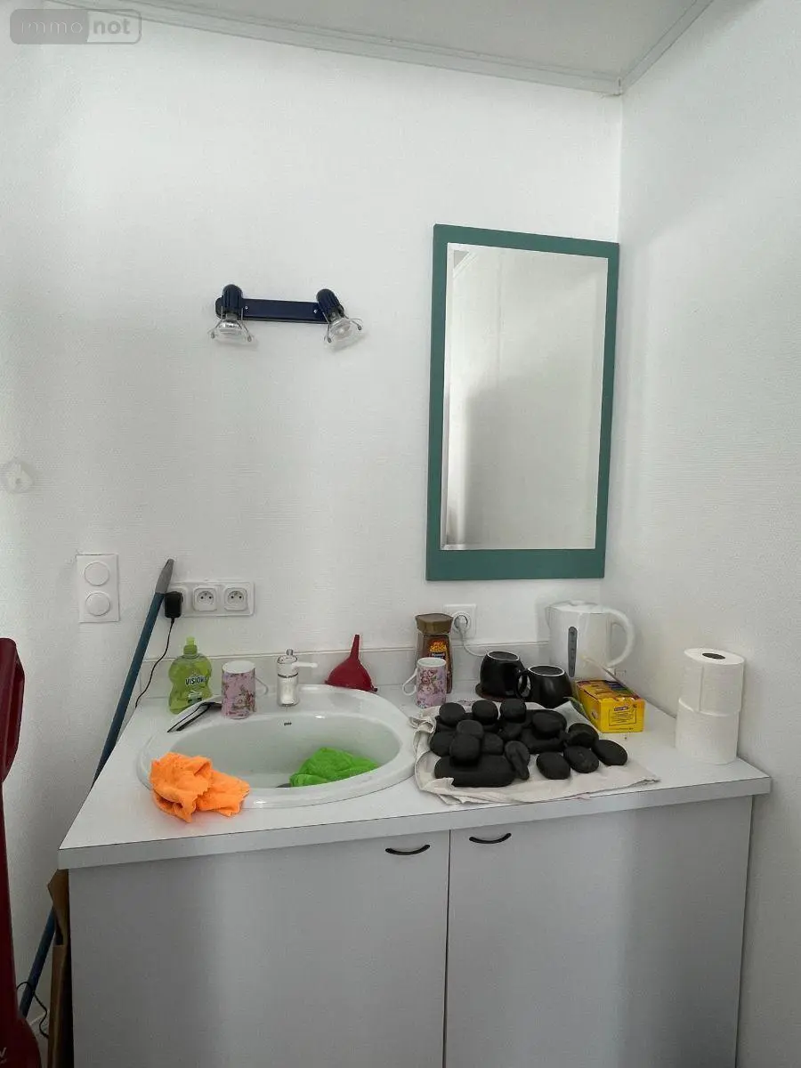 Location fonds et murs commerciaux Scaër 29390 Finistère 29 12 m2 1 pièce 280 euros 11286/791 002