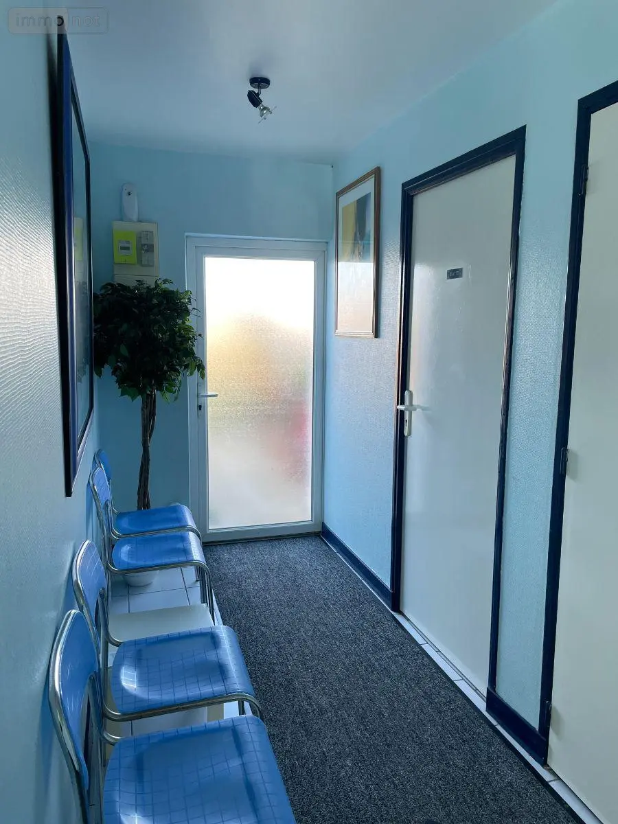 Location fonds et murs commerciaux Scaër 29390 Finistère 29 12 m2 1 pièce 280 euros 11286/791 004