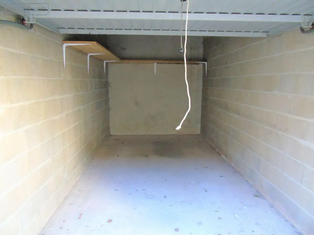 Location garage et parking Avallon 89200 Yonne 89 1 pièce 52 euros 89099/140734 003