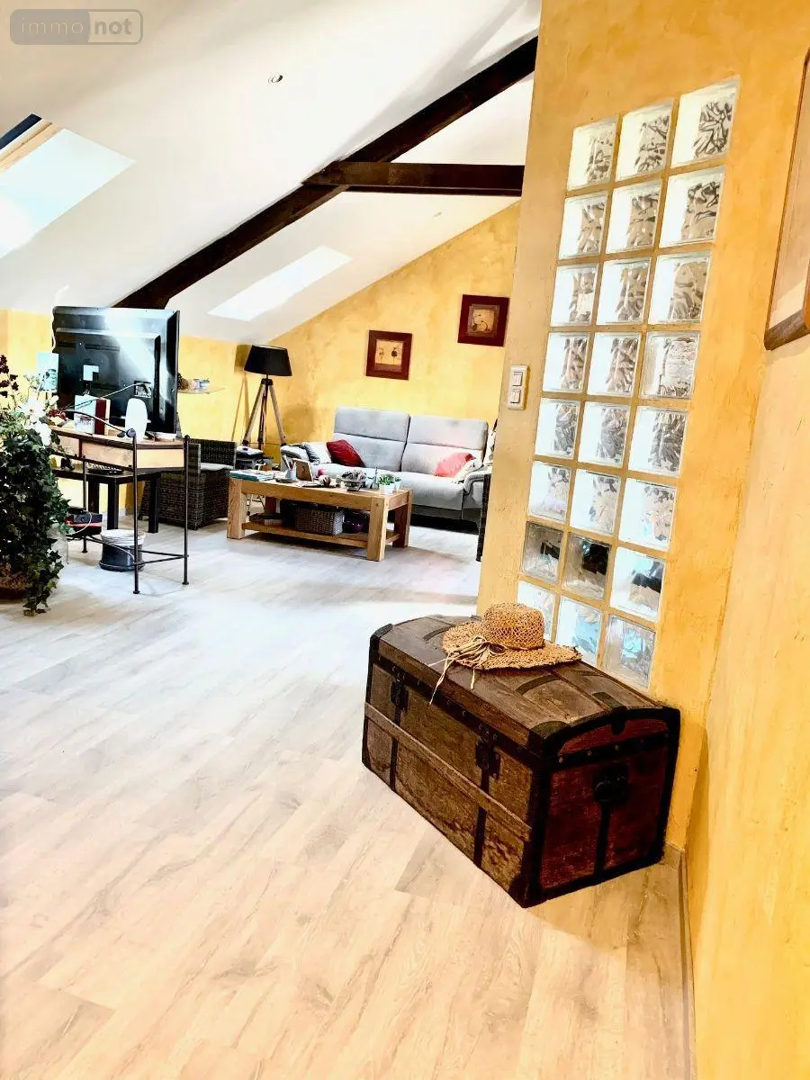 Appartement a vendre Arpajon-sur-Cère 15130 Cantal 15 76 m2 3 pièces 143000 euros 10627/899 005