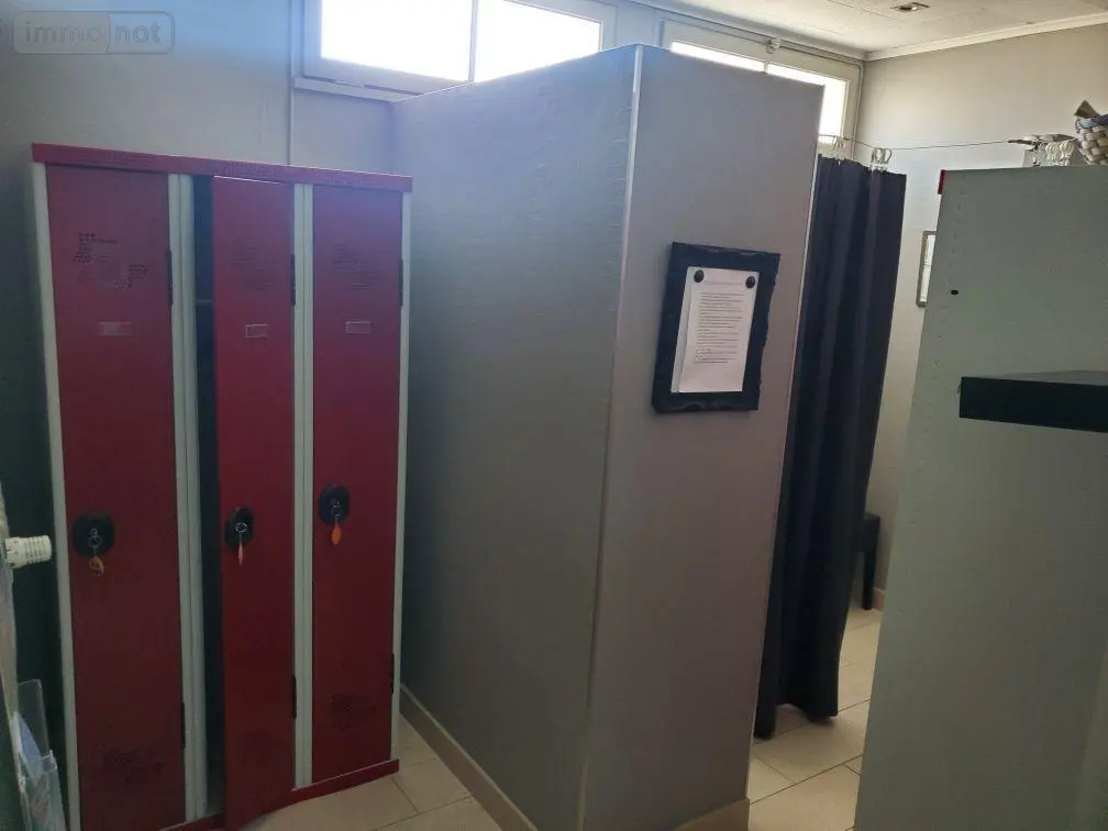 Fonds et murs commerciaux a vendre Troyes 10000 Aube 10 110 m2 125000 euros 10378/1128 004