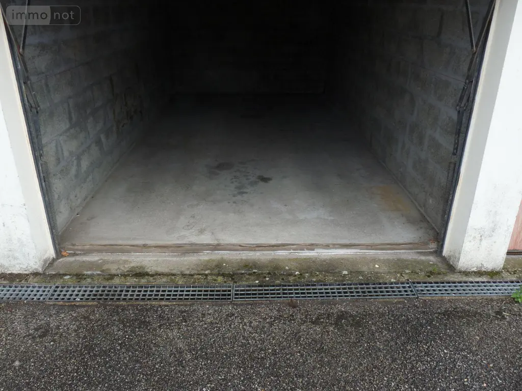 Location garage et parking Lillebonne 76170 Seine-Maritime 76 15 m2 75 euros SC/464 003