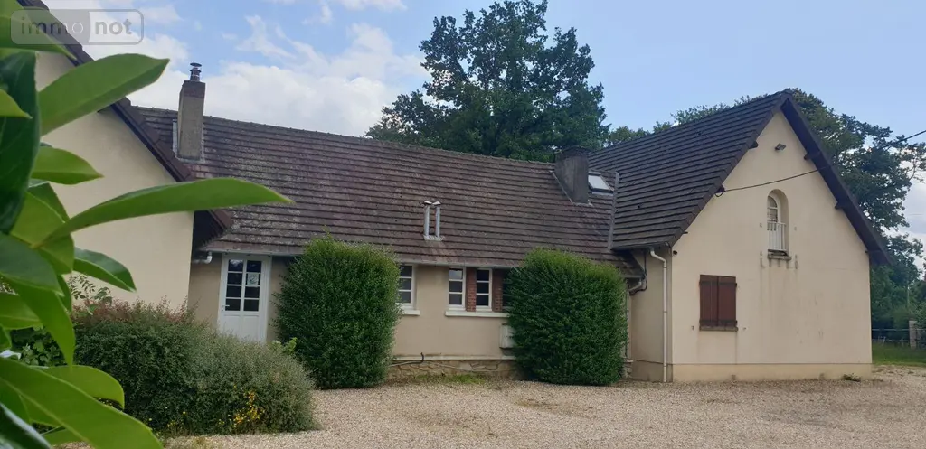 Location immeuble de rapport Forges-les-Eaux 76440 Seine-Maritime 76 249 m2 12 pièces 2160 euros LOCA/384 002