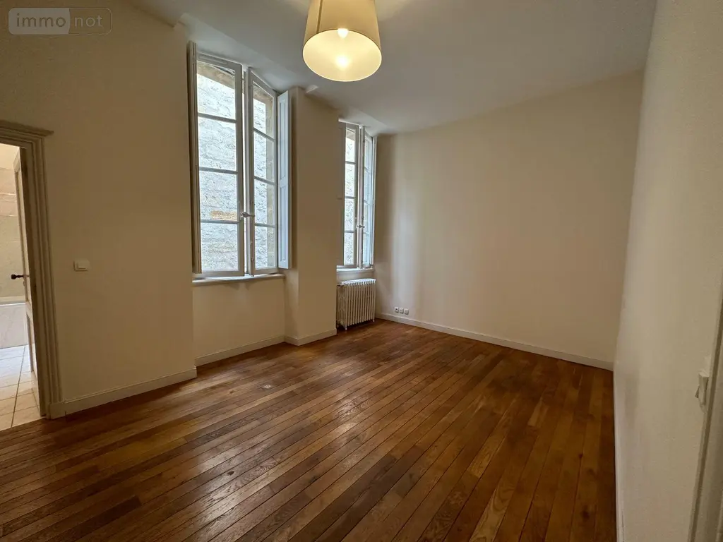 Location appartement Bordeaux 33000 Gironde 33 71 m2 3 pièces 1235 euros 147/746 011
