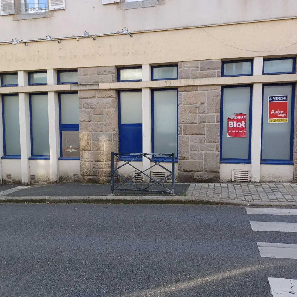 Fonds et murs commerciaux a vendre Saint-Pol-de-Léon 29250 Finistère 29 116 m2 4 pièces 157500 euros 29104-FMCO1002 003