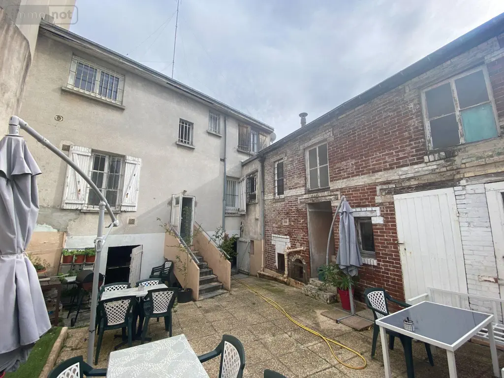 Fonds et murs commerciaux a vendre Chartres 28000 Eure-et-Loir 28 92 m2 4 pièces 248400 euros 341 009