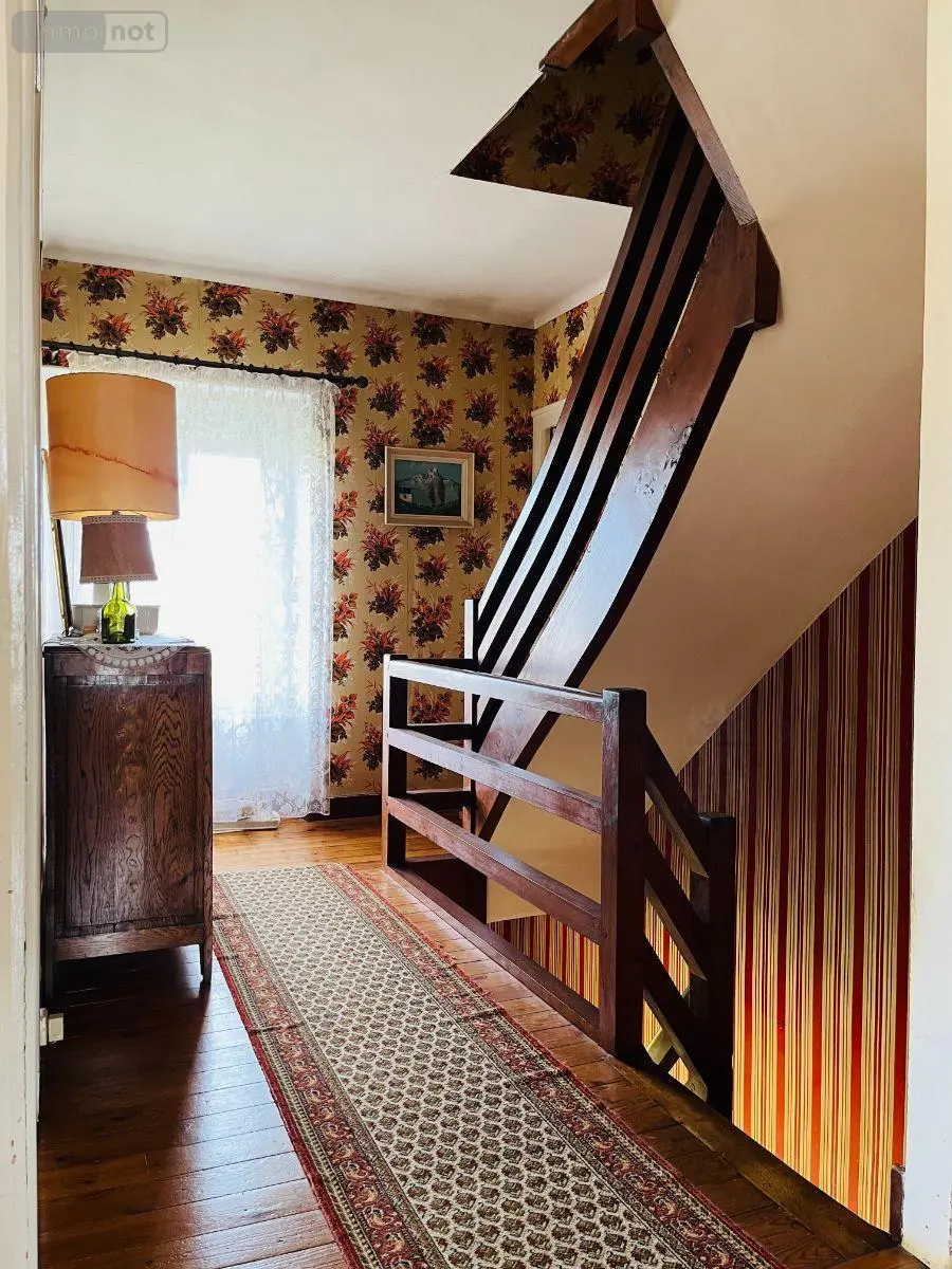 Maison a vendre Avranches 50300 Manche 50 198 m2 9 pièces 282096 euros 12547/188 017