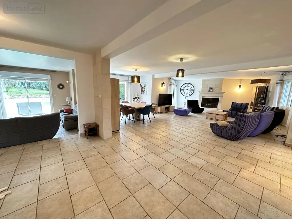 Propriete a vendre Amboise 37400 Indre-et-Loire 37 337 m2 10 pièces 860417 euros 12101/1183 004