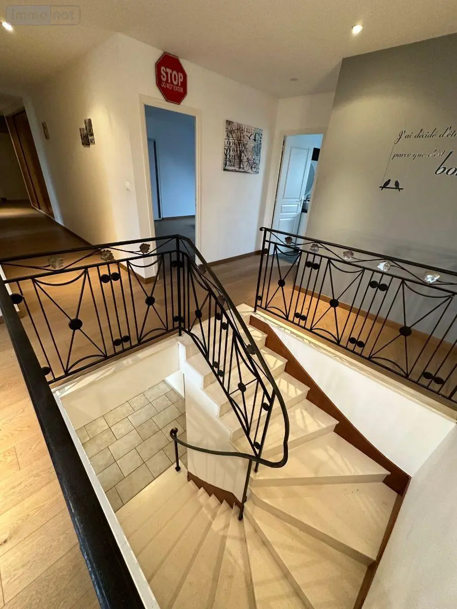 Propriete a vendre Amboise 37400 Indre-et-Loire 37 337 m2 10 pièces 860417 euros 12101/1183 011