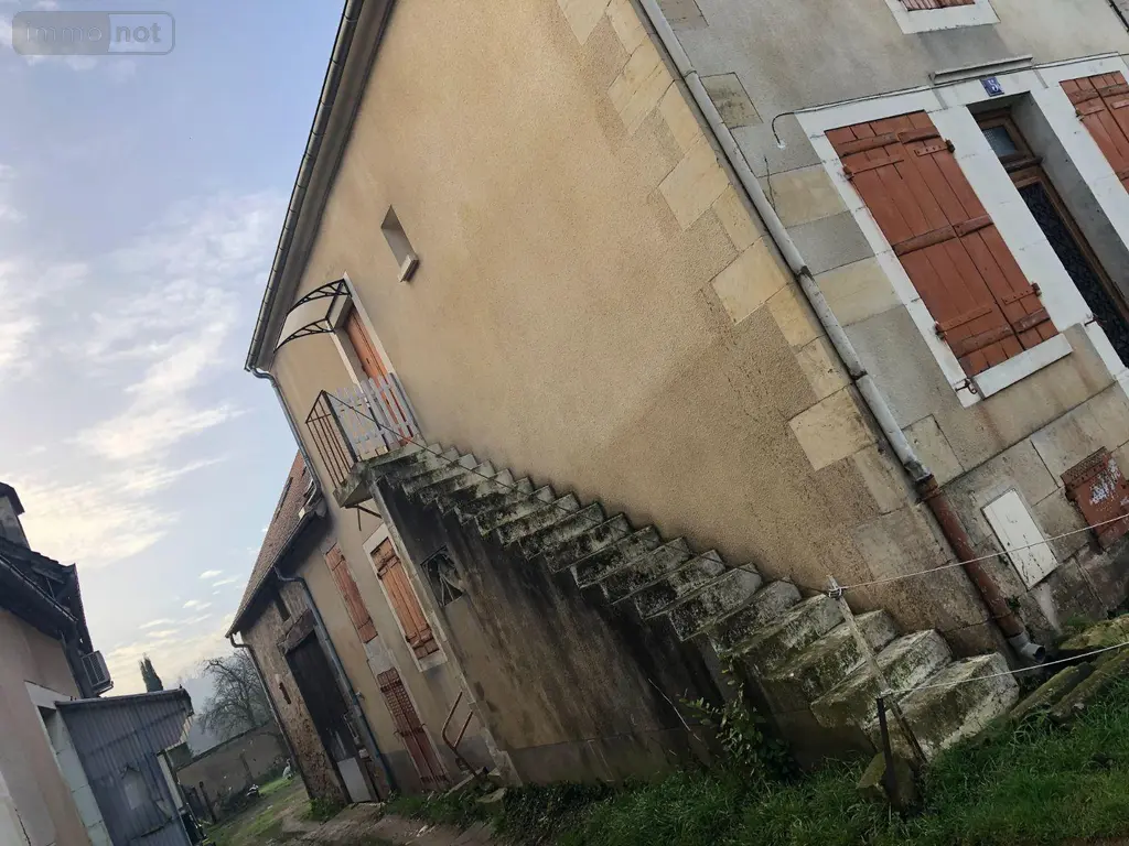 Maison a vendre Saint-Amand-Montrond 18200 Cher 18 91 m2 4 pièces 46000 euros 18022/730 011