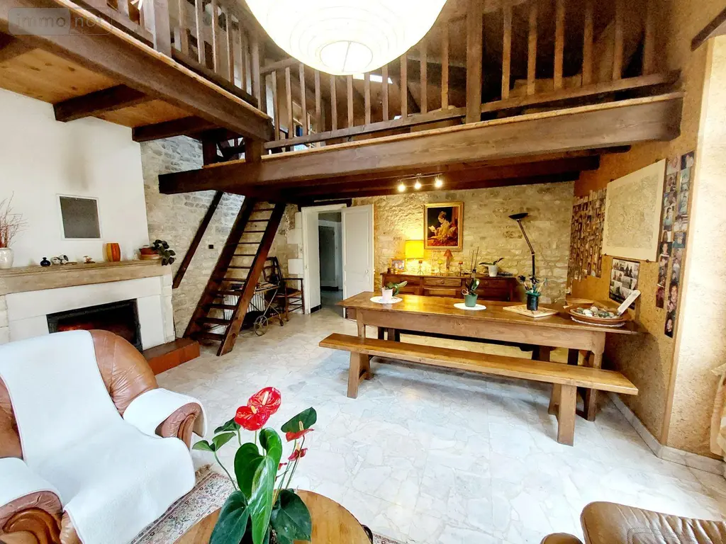 Propriete a vendre Chambon 17290 Charente-Maritime 17 243 m2 8 pièces 400000 euros 524 036