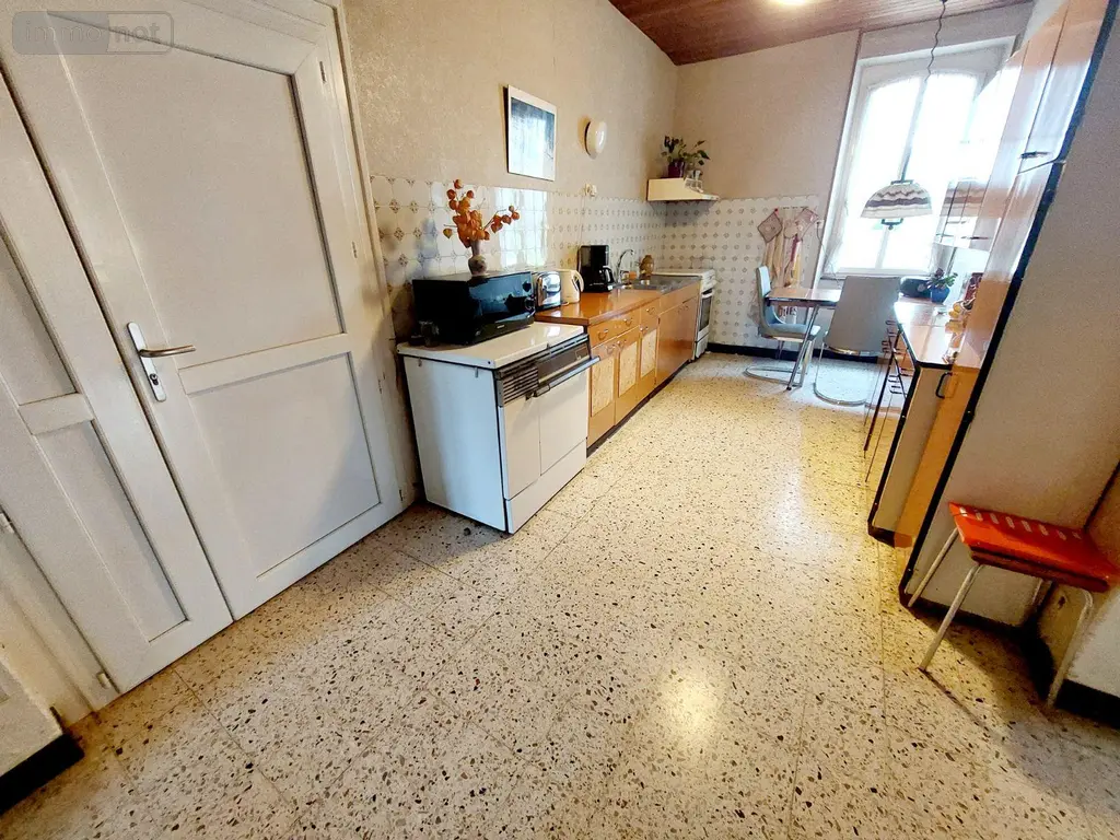 Propriete a vendre Chambon 17290 Charente-Maritime 17 243 m2 8 pièces 400000 euros 524 044