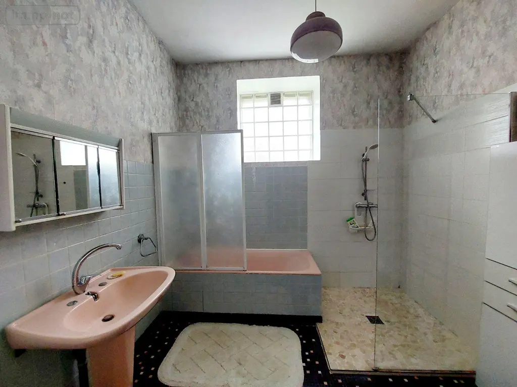 Propriete a vendre Chambon 17290 Charente-Maritime 17 243 m2 8 pièces 400000 euros 524 051