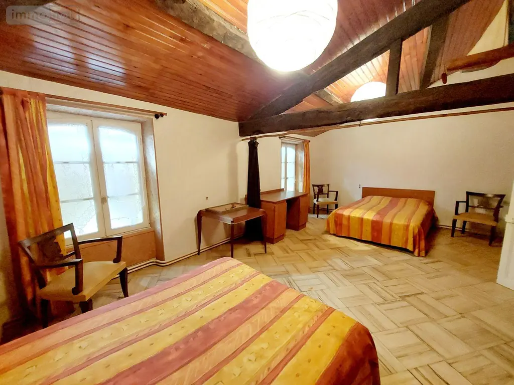 Propriete a vendre Chambon 17290 Charente-Maritime 17 243 m2 8 pièces 400000 euros 524 052