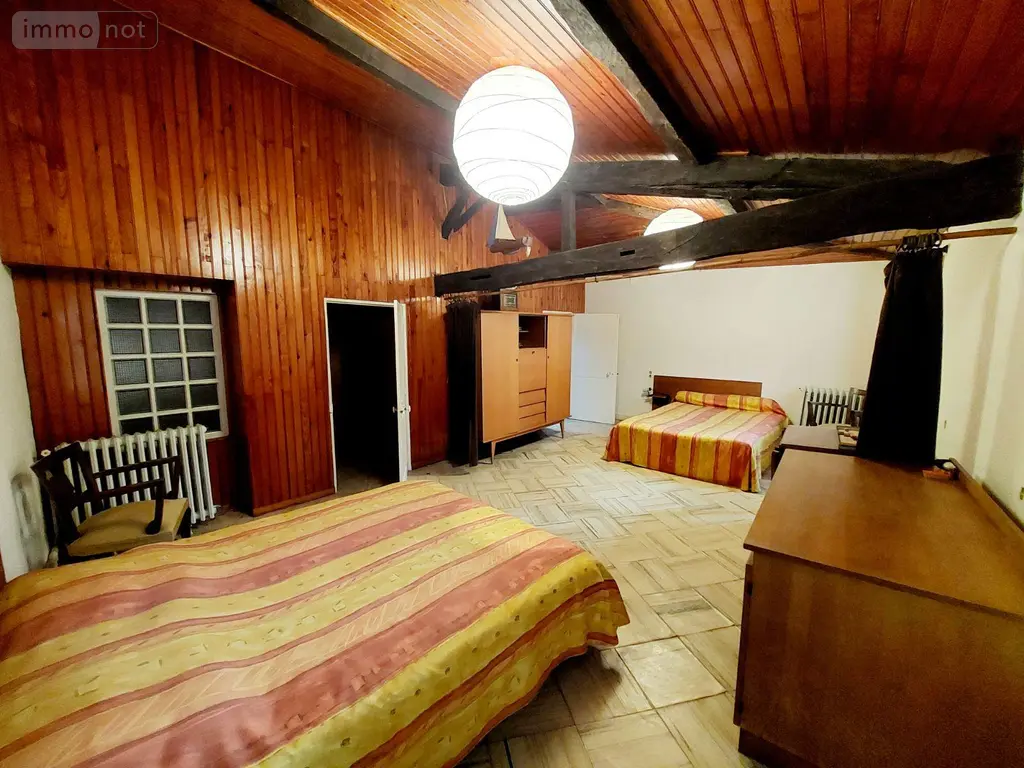Propriete a vendre Chambon 17290 Charente-Maritime 17 243 m2 8 pièces 400000 euros 524 053