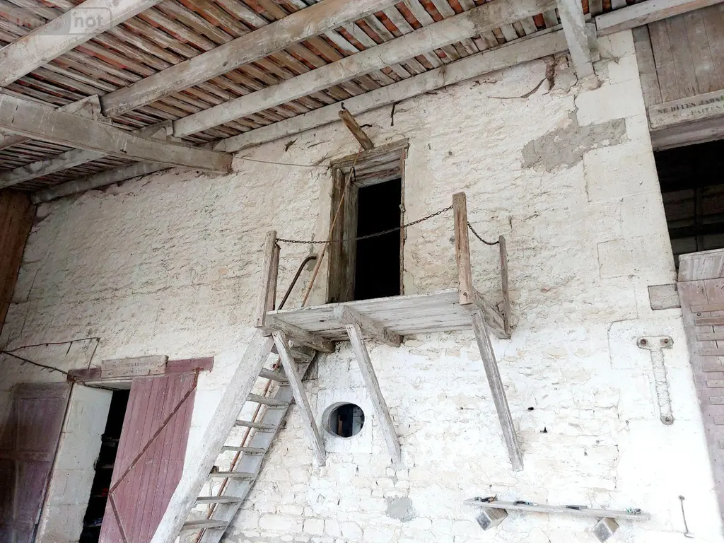 Propriete a vendre Chambon 17290 Charente-Maritime 17 243 m2 8 pièces 400000 euros 524 014