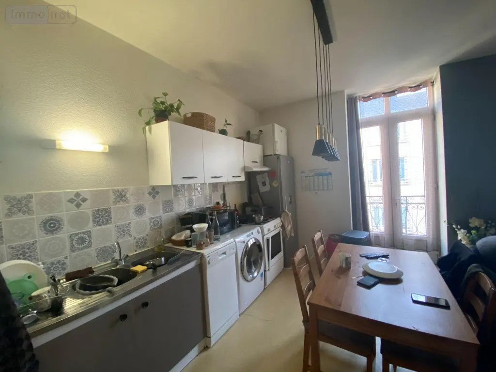 Immeuble de rapport a vendre Mauriac 15200 Cantal 15 307400 euros 15060/1124 008