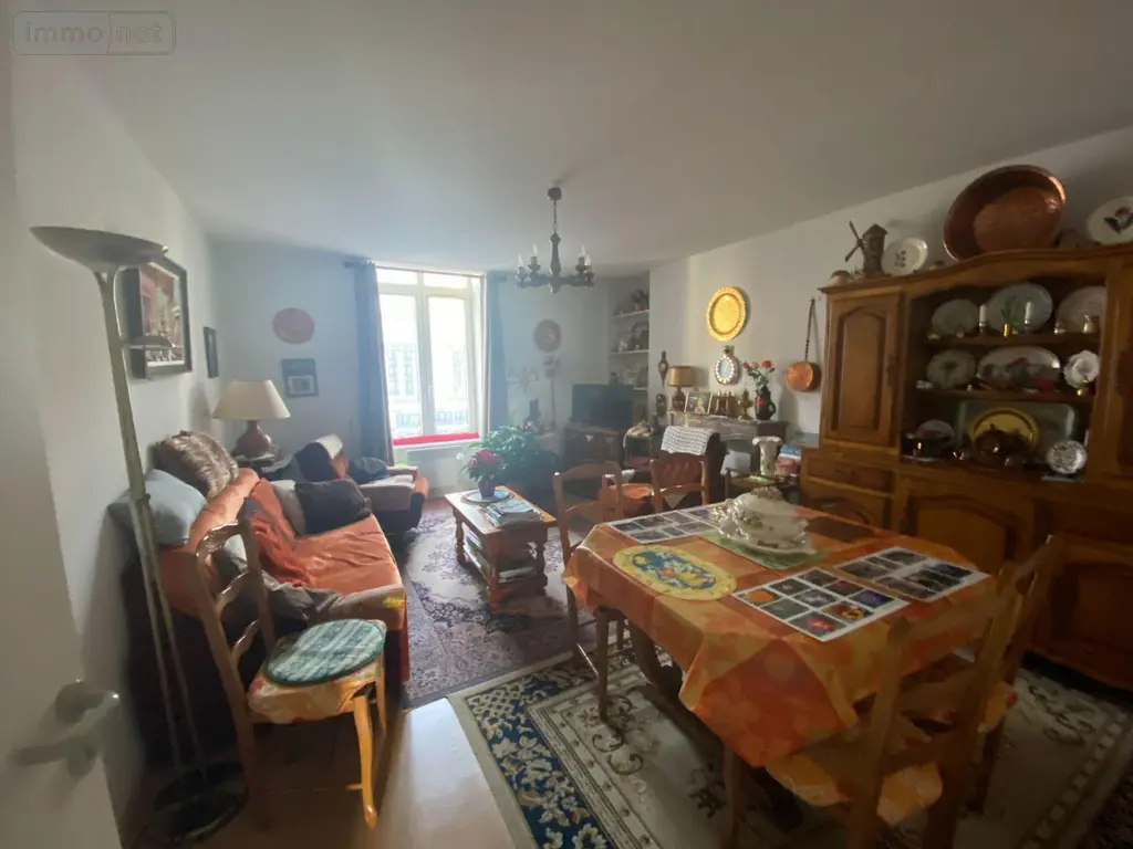 Immeuble de rapport a vendre Mauriac 15200 Cantal 15 307400 euros 15060/1124 009