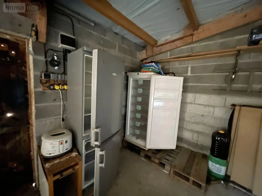 Garage et parking a vendre Chantrigné 53300 Mayenne 53 57 m2 2 pièces 11200 euros 468 005