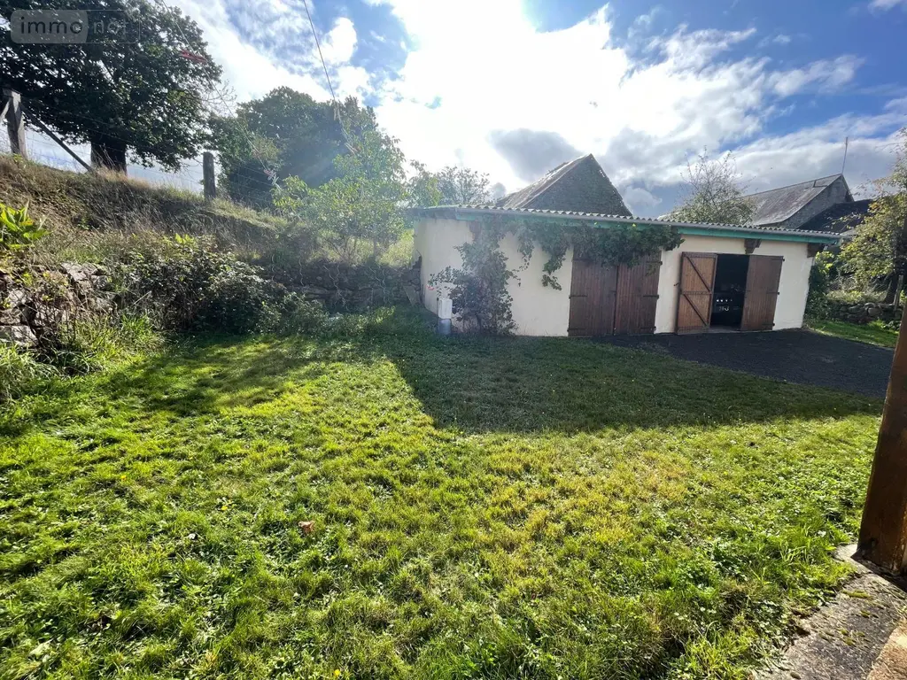 Garage et parking a vendre Chantrigné 53300 Mayenne 53 57 m2 2 pièces 11200 euros 468 003