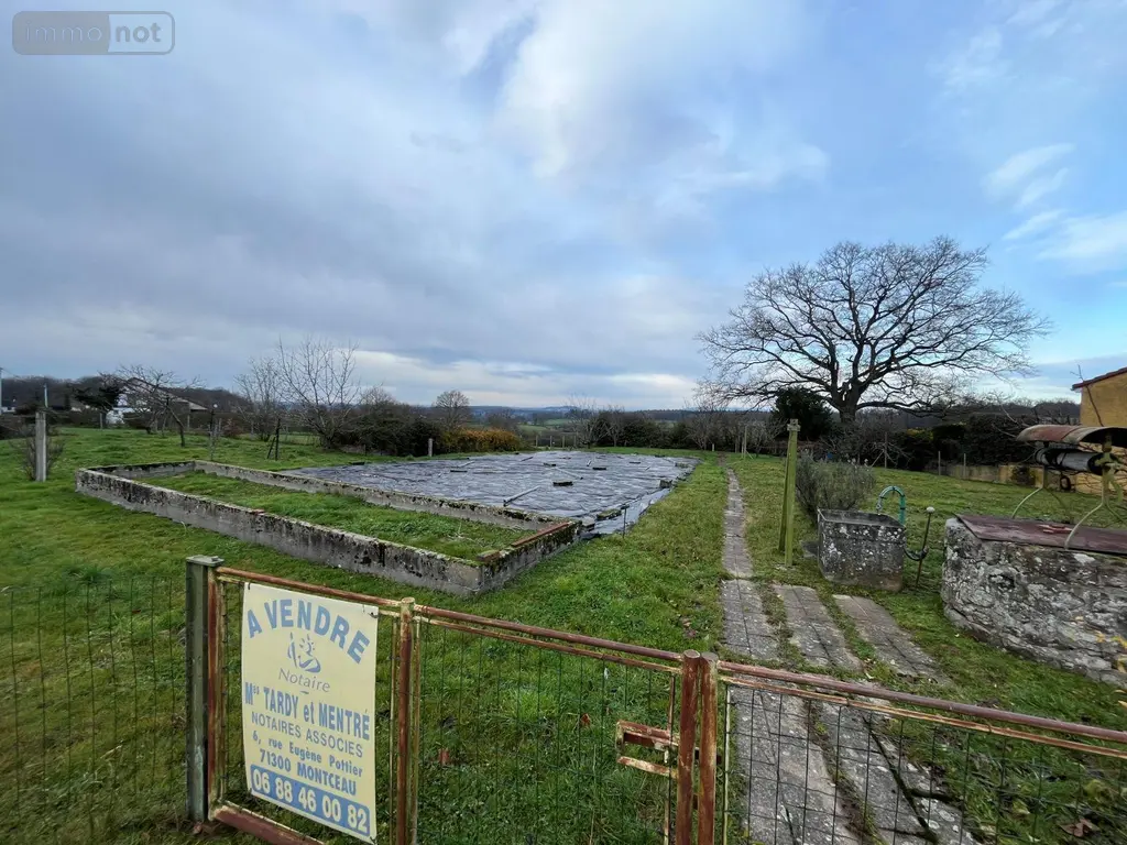 Terrain a batir a vendre Pouilloux 71230 Saône-et-Loire 71 30000 euros 063/1293 002