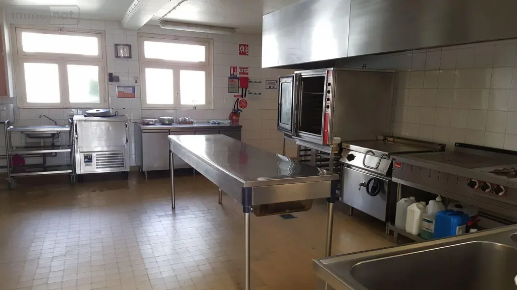Immeuble de rapport a vendre Barenton 50720 Manche 50 2300 m2 59 pièces 315300 euros 076/305 014