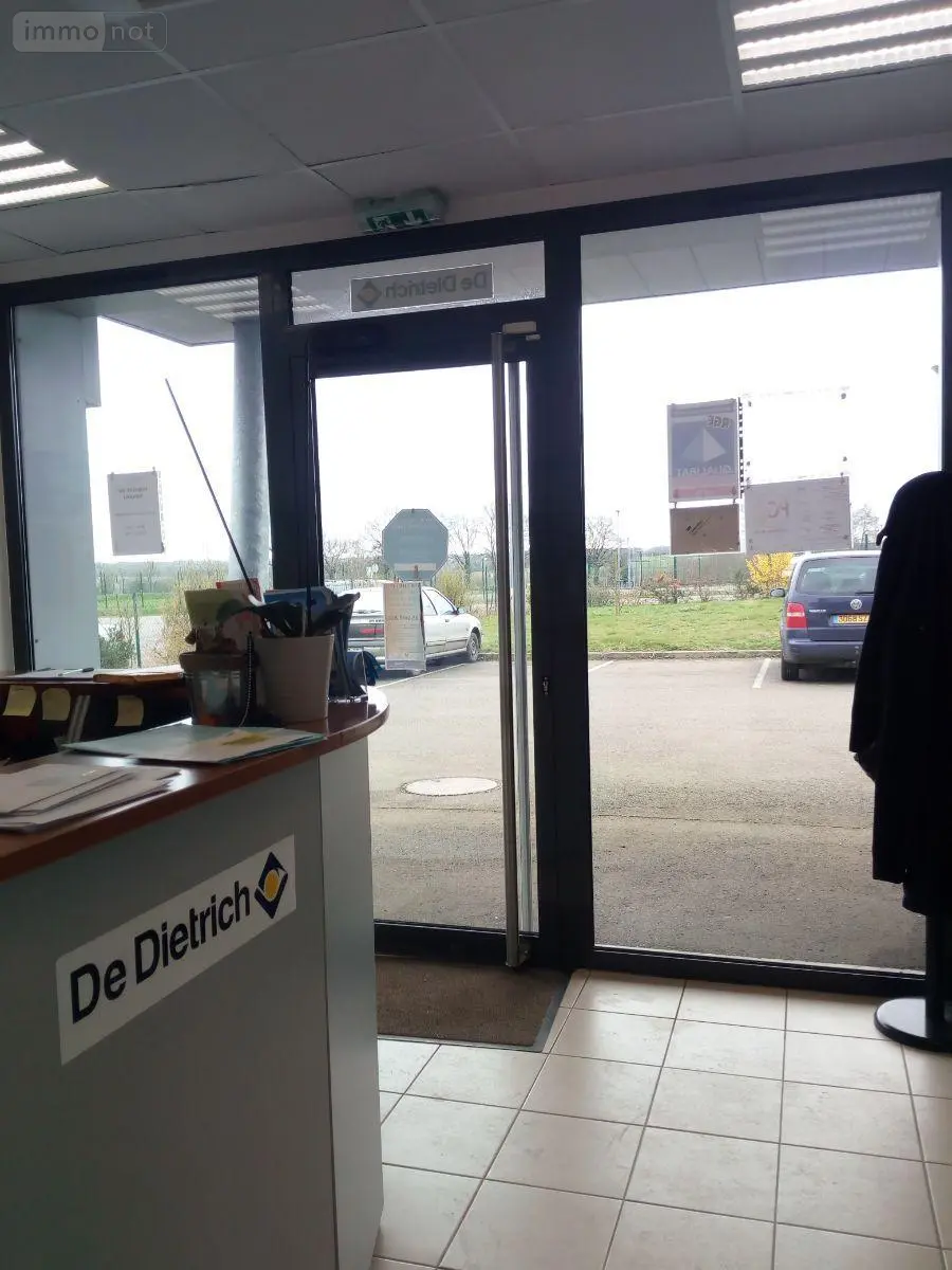 Fonds et murs commerciaux a vendre Villaines-la-Juhel 53700 Mayenne 53 210 m2 4 pièces 177680 euros 1304 005