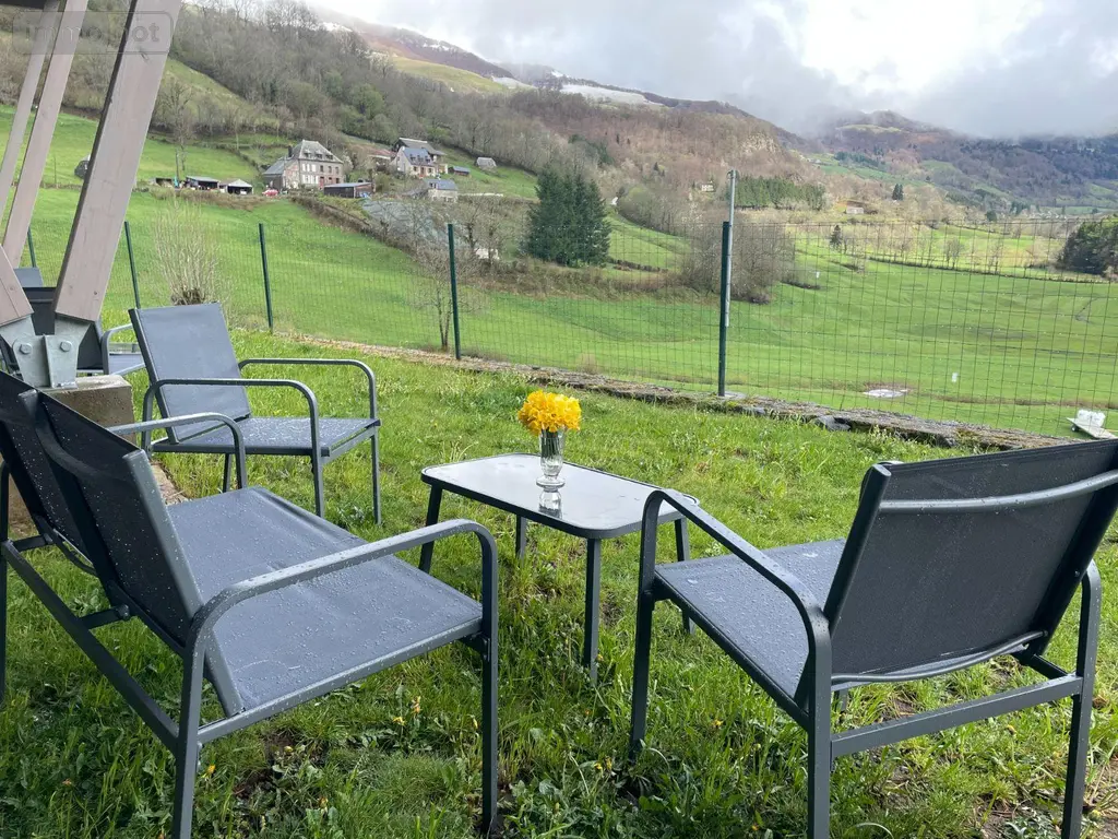 Fonds et murs commerciaux a vendre Le Falgoux 15380 Cantal 15 660000 euros 15060/1136 025