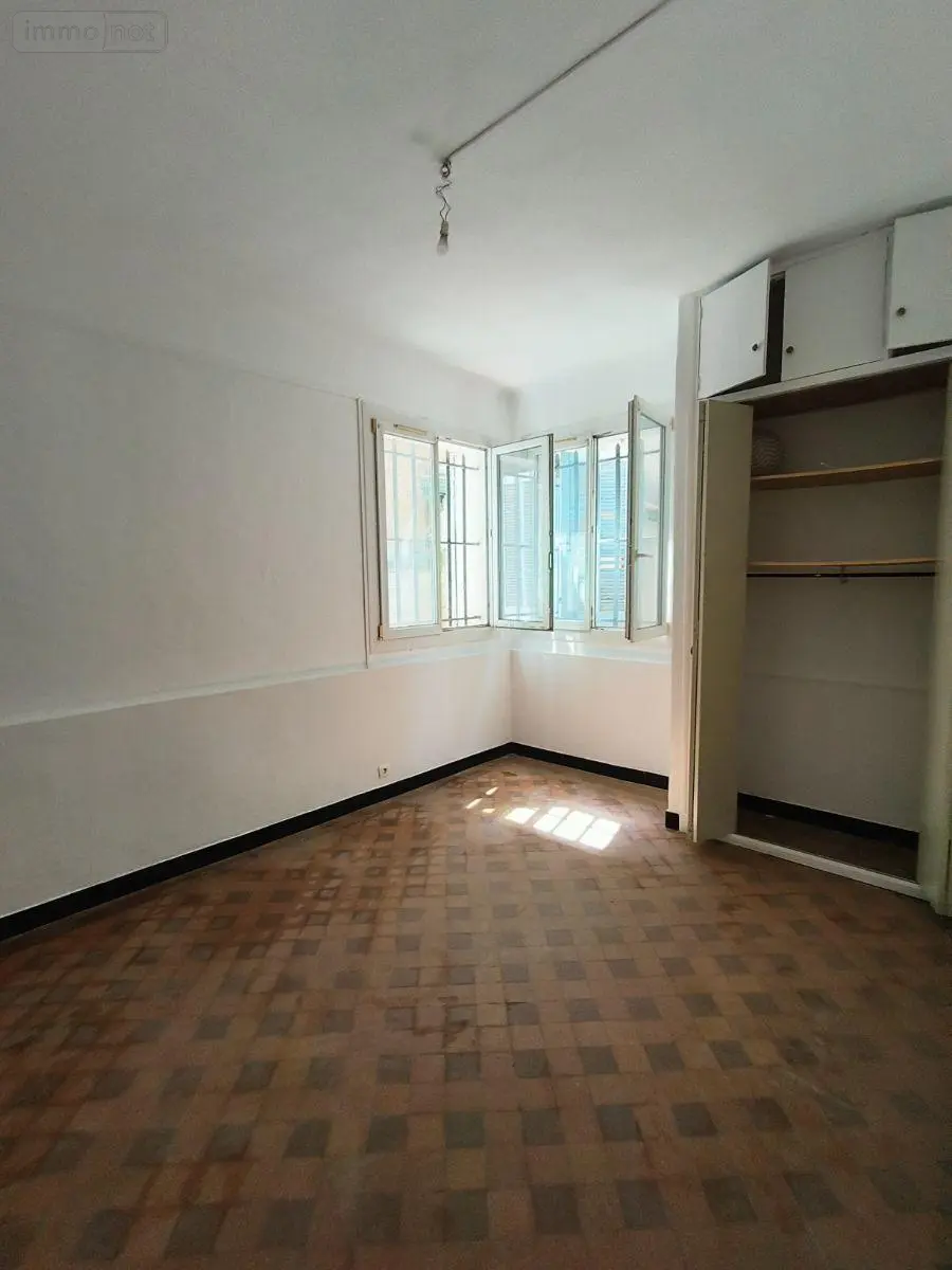 Immeuble de rapport a vendre Toulon 83200 Var 83 180 m2 375000 euros 042/813 006