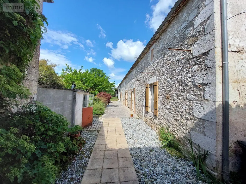 Maison a vendre Saint-Antoine-de-Breuilh 24230 Dordogne 24 180 m2 8 pièces 333100 euros 18113/62 015