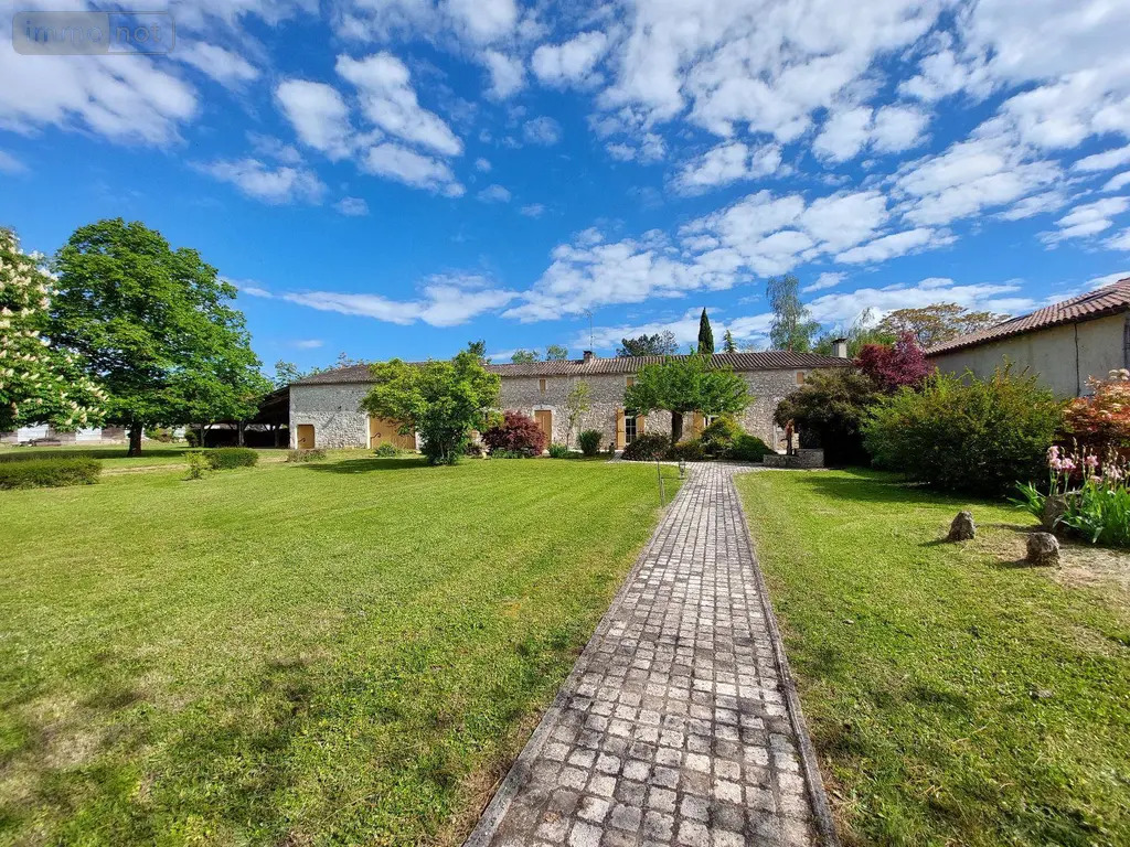 Maison a vendre Saint-Antoine-de-Breuilh 24230 Dordogne 24 180 m2 8 pièces 333100 euros 18113/62 019
