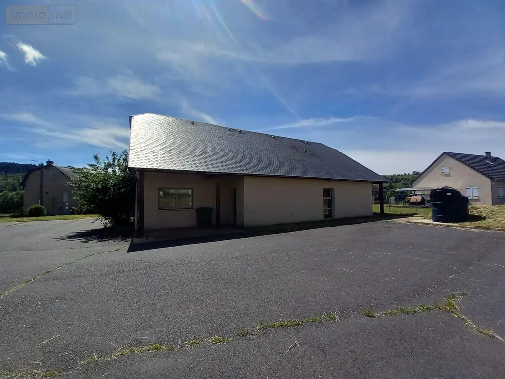 Immeuble de rapport a vendre Allanche 15160 Cantal 15 219 m2 185000 euros FG/2208 005