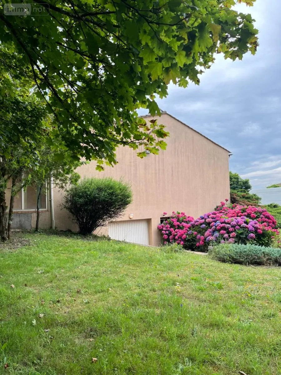 Maison a vendre Pugnac 33710 Gironde 33 218 m2 7 pièces 436800 euros 118/1536 005