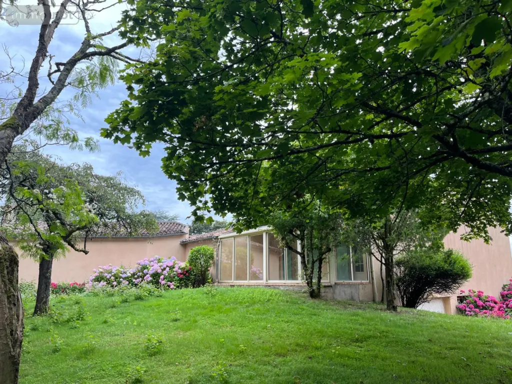 Maison a vendre Pugnac 33710 Gironde 33 218 m2 7 pièces 436800 euros 118/1536 022