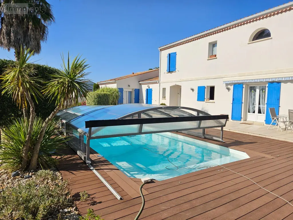 Maison a vendre Le Gua 17600 Charente-Maritime 17 207 m2 8 pièces 676000 euros 02031 002