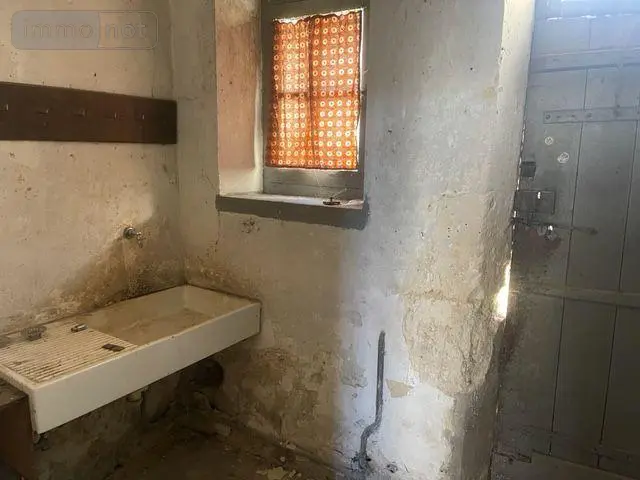 Maison a vendre Pruillé-l'Éguillé 72150 Sarthe 72 135 m2 8 pièces 74900 euros 13816/1077 018