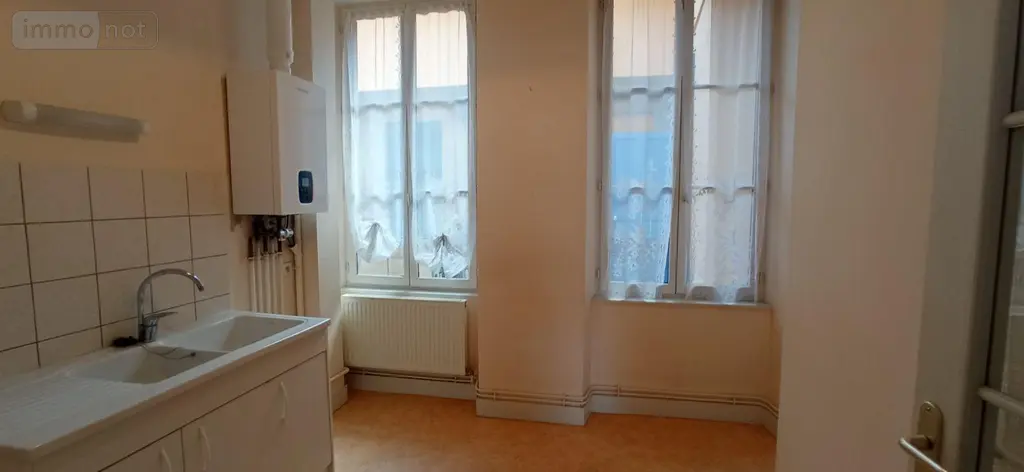 Location appartement Langres 52200 Haute-Marne 52 60 m2 3 pièces 560 euros 020/1030 006