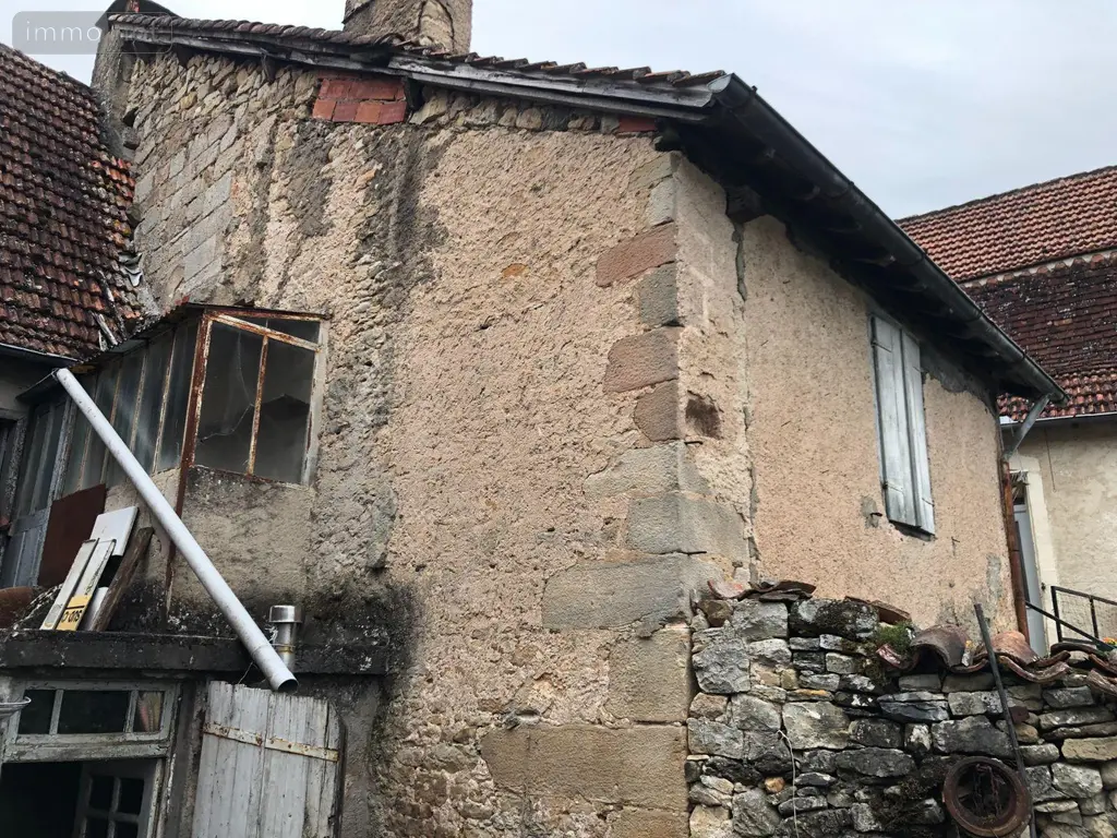 Maison a vendre Aynac 46120 Lot 46 262 m2 44000 euros 46030/MAIS/492 010