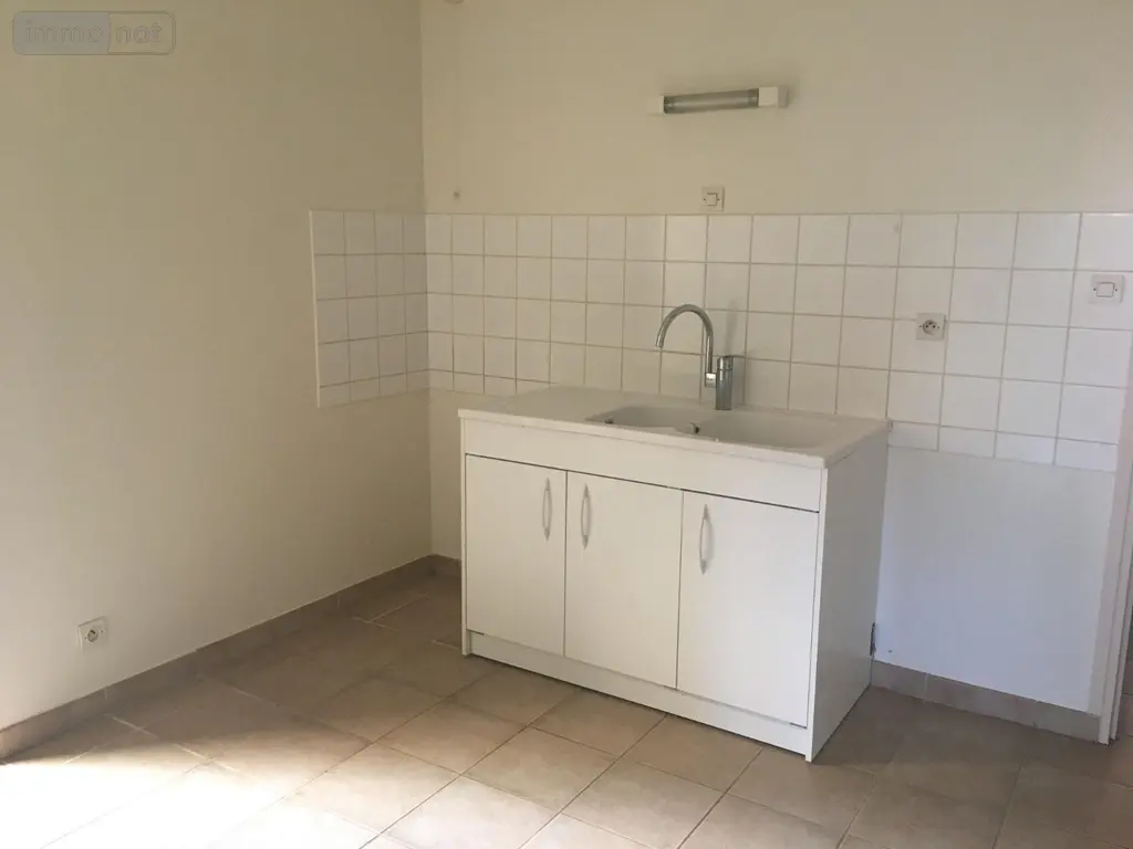 Location appartement Cluny 71250 Saône-et-Loire 71 45 m2 2 pièces 520 euros l800210944 005