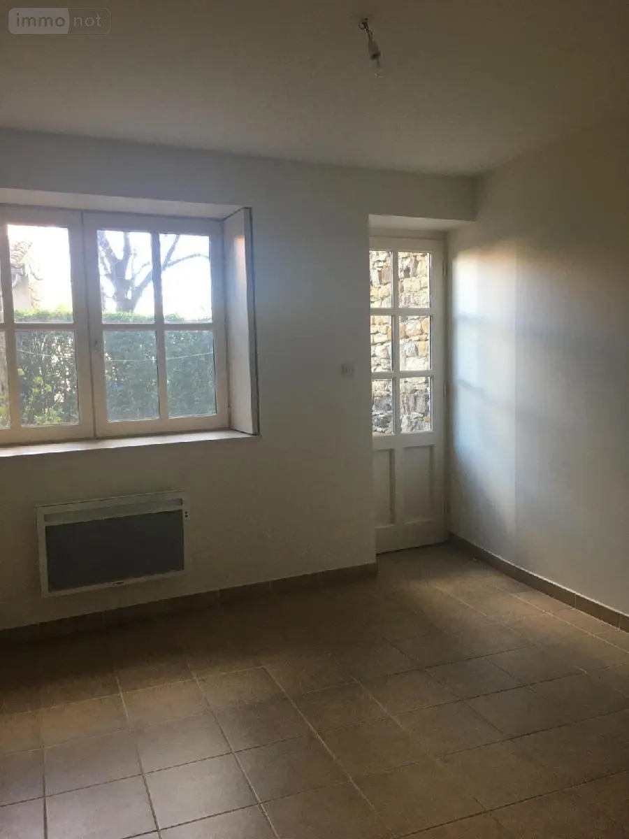 Location appartement Cluny 71250 Saône-et-Loire 71 45 m2 2 pièces 520 euros l800210944 003