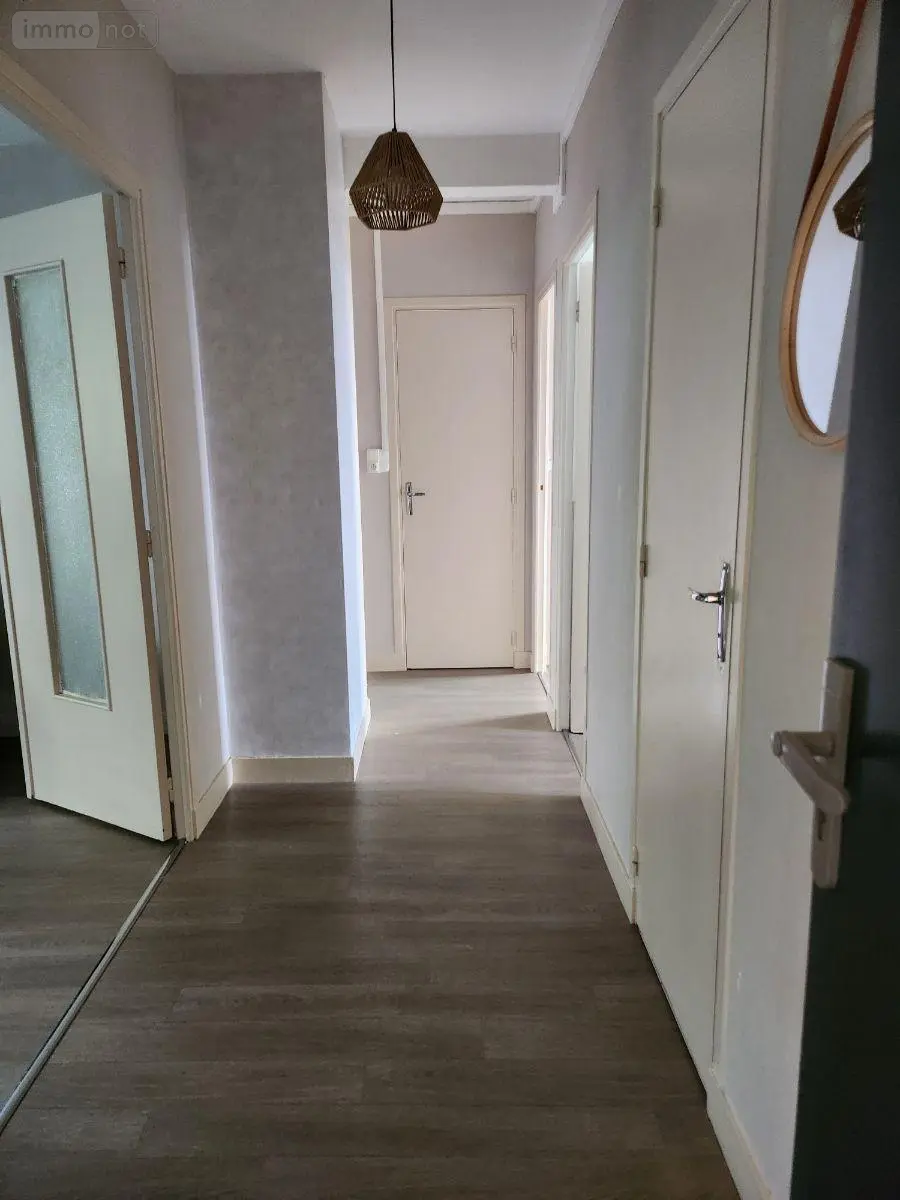 Location appartement Troyes 10000 Aube 10 75 m2 3 pièces 770 euros 10376/-1193-1 002
