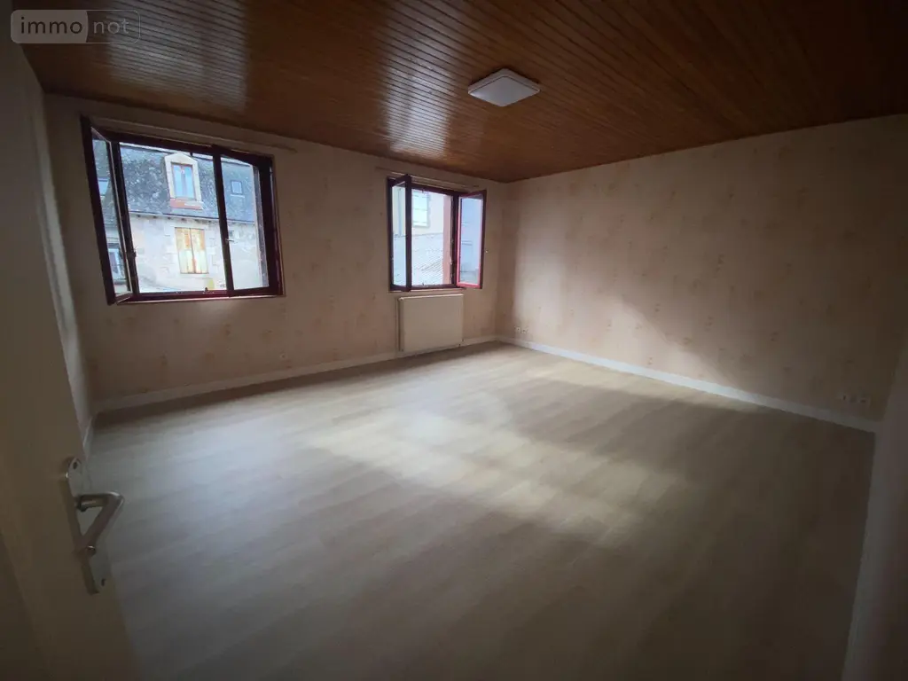 Maison a vendre Mauriac 15200 Cantal 15 105 m2 4 pièces 90000 euros 15060/1172 010